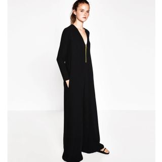 ザラ(ZARA)のZARAロングジッパー付きオールインワン(オールインワン)