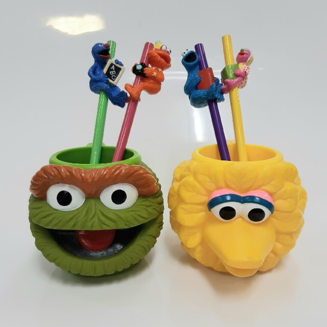 SESAME STREET(セサミストリート)の【新品・未使用】セサミストリート キャラクター マグカップ&フィギュア鉛筆 エンタメ/ホビーのフィギュア(その他)の商品写真