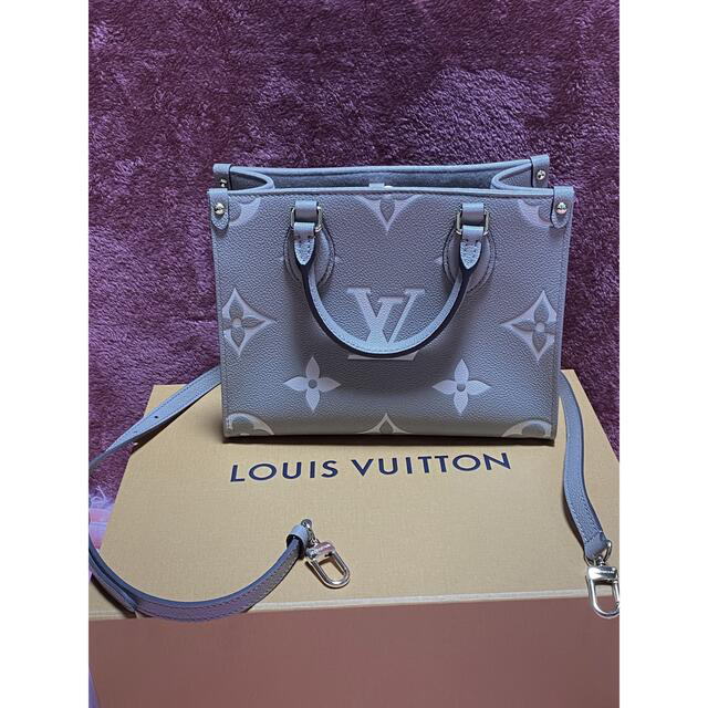 LOUIS VUITTON(ルイヴィトン)のオンザゴーpm モノグラムアンプラウトジャイアント レディースのバッグ(ショルダーバッグ)の商品写真