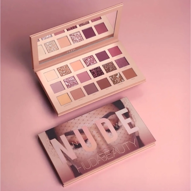 HUDA Beauty  New Nude  アイシャドウパレット