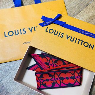 ルイヴィトン(LOUIS VUITTON)のLOUISVUITTON スカーフ　バンドー　新品未使用(バンダナ/スカーフ)