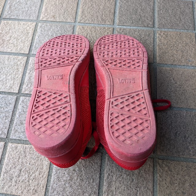 VANS(ヴァンズ)のVANS 赤スニーカー メンズの靴/シューズ(スニーカー)の商品写真