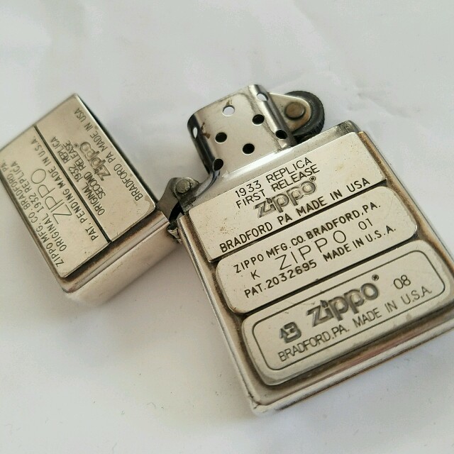 ZIPPO 歴代エンブレムデザイン メンズのファッション小物(タバコグッズ)の商品写真