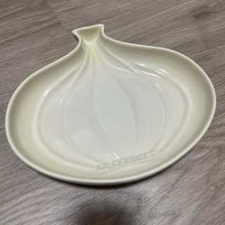 LE CREUSET - ル・クルーゼ 皿と鍋 セットの通販 by ♩｜ルクルーゼならラクマ