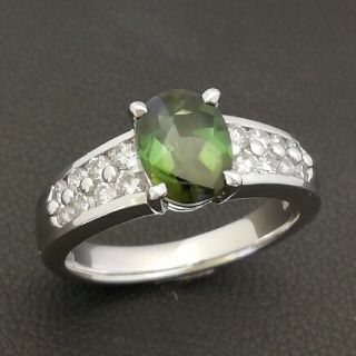 Pt900⚪グリーントルマリン1.38ct✨ダイヤ0.41ct✨石綺麗✨リング✨(リング(指輪))