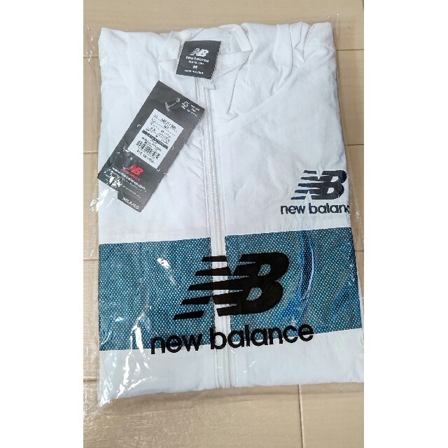 New Balance(ニューバランス)の⭐️ 新品 未使用 new balance ⭐️ ナイロンジャケット サイズM メンズのジャケット/アウター(ナイロンジャケット)の商品写真