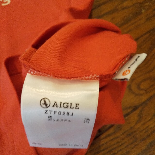 AIGLE(エーグル)のエーグル　速乾　ロングTシャツ　長袖　オレンジ　新品タグ付 レディースのトップス(Tシャツ(長袖/七分))の商品写真