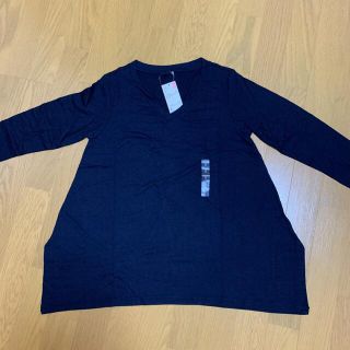 ユニクロ(UNIQLO)のユニクロ　ドレープロングVネックT 未使用タグ付き(Tシャツ(長袖/七分))