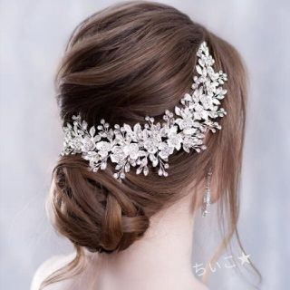 ヘッドドレス ヘアアクセサリー ウェディング　パーティー　上品　シルバー(ヘッドドレス/ドレス)