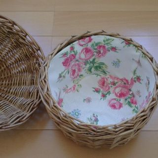 ローラアシュレイ(LAURA ASHLEY)のローラアシュレイ 小物入れ バスケット 花柄 LAURA ASHLEY HOME(ケース/ボックス)