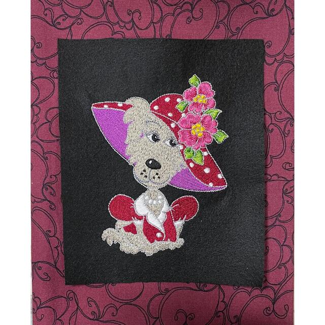 ロラライハリス刺繍❤️Fuchsia Dog ハンドメイドの素材/材料(各種パーツ)の商品写真