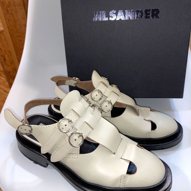 ホワイト素材【週末限定値下げ】JILSANDER 21SS ベルテッドサンダル