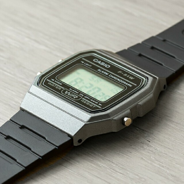 CASIO - 【新品】チープカシオ ベゼル シルバー カシオ デジタル CASIO - 【新品】チープカシオ ベゼル シルバー カシオ デジタル
