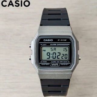 カシオ(CASIO)の【新品】チープカシオ　ベゼル　シルバー　カシオ デジタル 腕時計 レトロ(腕時計(デジタル))