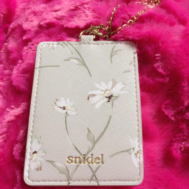 SNIDEL(スナイデル)のsnidel パスケース🎀✨ レディースのファッション小物(名刺入れ/定期入れ)の商品写真