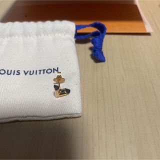 LOUIS VUITTON - ルイヴィトン エッセンシャルVピアス（片耳）の通販