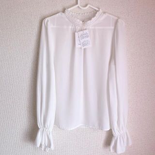 グレイル(GRL)の値下げ♡GRL ハイネックブラウス ホワイト 白 トップス ガーリー人気 上品(シャツ/ブラウス(長袖/七分))