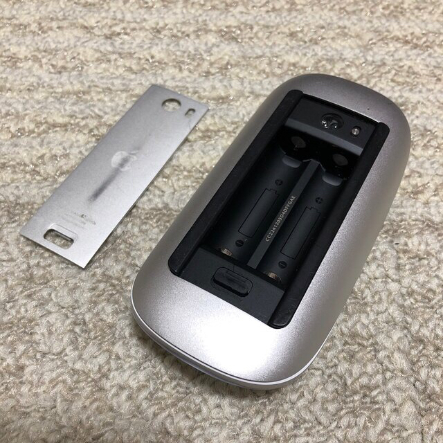 Mac (Apple)(マック)の【Appleアップル純正品】Magic Mouse マジックマウス 純正品 スマホ/家電/カメラのPC/タブレット(PC周辺機器)の商品写真