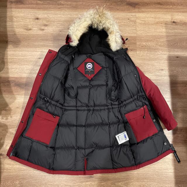 CANADA GOOSE(カナダグース)のカナダグース　ヴィクトリアパーカー　XS レディースのジャケット/アウター(ダウンコート)の商品写真