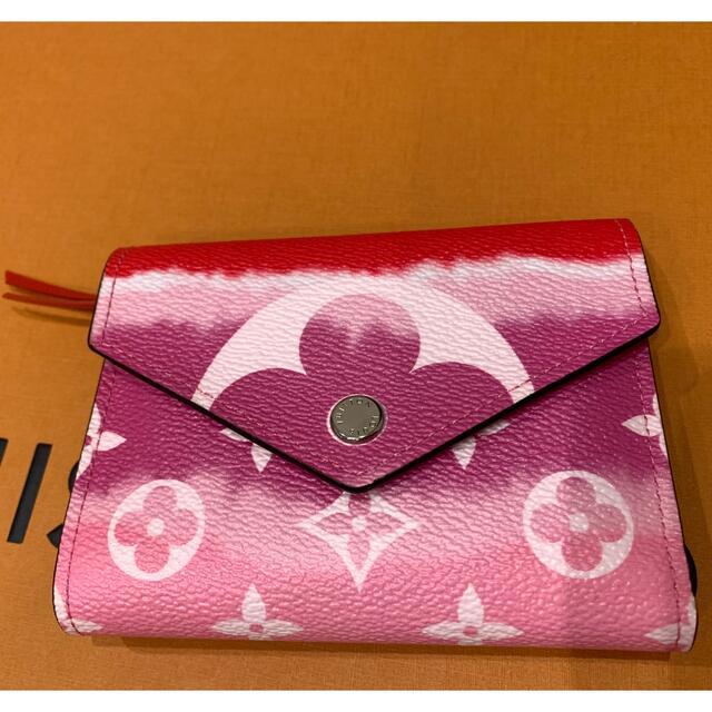 ルイヴィトン エスカル ポルトフォイユ ヴィクトリーヌ三つ折り財布 ルイヴィトン エスカル ポルトフォイユ ヴィクトリーヌ三つ折り財布