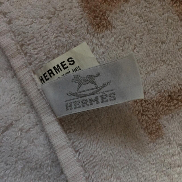 Hermes(エルメス)のHERMÈS💓タオルハンカチ レディースのファッション小物(ハンカチ)の商品写真