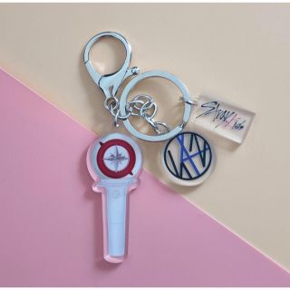 Stray Kids ストレイキッズ ペンライト型　キーホルダー　キーチェーン(アイドルグッズ)