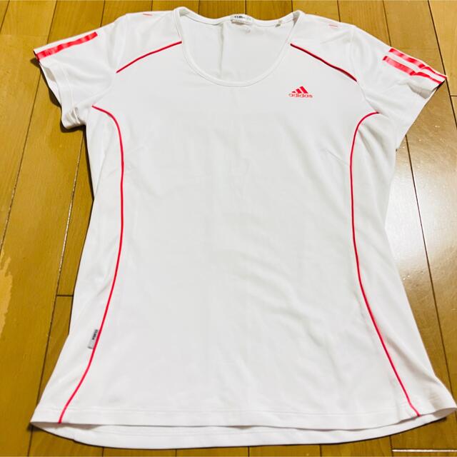 adidas(アディダス)のadidas アディダス Tシャツ　スポーツウェア　トレーニングシャツ　ジャージ レディースのトップス(Tシャツ(半袖/袖なし))の商品写真