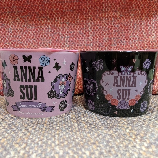 ANNA SUI(アナスイ)のシナモンロール　マグカップ　プリングルズ　ファミマ　ANNASUI　ゼリー付き エンタメ/ホビーのおもちゃ/ぬいぐるみ(キャラクターグッズ)の商品写真