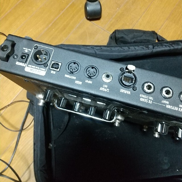 【utata14様専用】LINE6 POD HD500(アンプシミュレーター) 楽器のギター(エフェクター)の商品写真