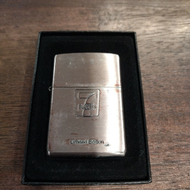 ZIPPO(ジッポー)のセブンイレブン　非売品　限定ジッポ メンズのファッション小物(タバコグッズ)の商品写真