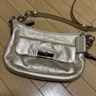 コーチ(COACH)のCOACH ボディバック　ゴールド(ショルダーバッグ)