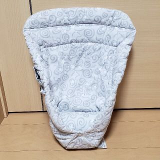 エルゴベビー(Ergobaby)のエルゴベビー　インファントインサート　抱っこ紐(抱っこひも/おんぶひも)