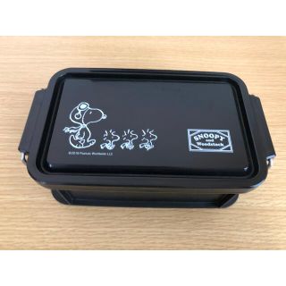 スヌーピーお弁当箱　黒(キャラクターグッズ)