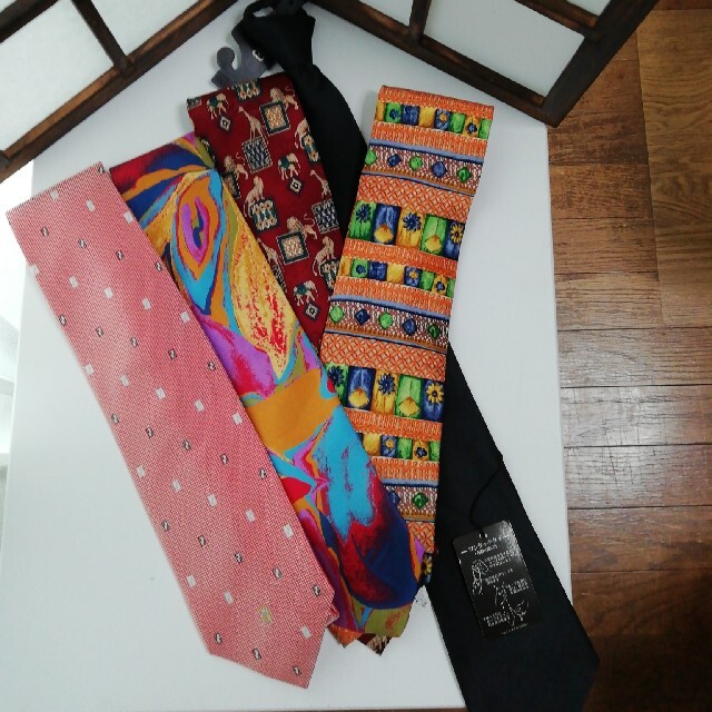 シルクネクタイ　四本 メンズのファッション小物(ネクタイ)の商品写真