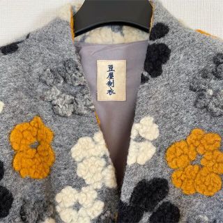 BEAMS BOY - 美品 立体 花柄 ウール ショートコート グレーの通販 by