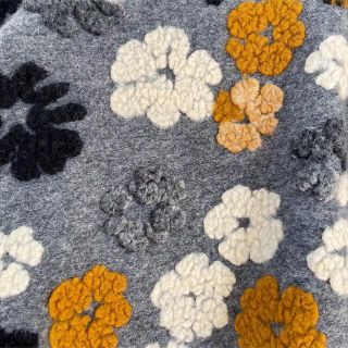 BEAMS BOY - 美品 立体 花柄 ウール ショートコート グレーの通販 by