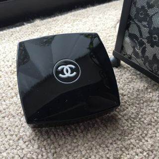 シャネル(CHANEL)の☆CHANEL シャネルプードゥル ルミエール  プレッセ☆(フェイスパウダー)