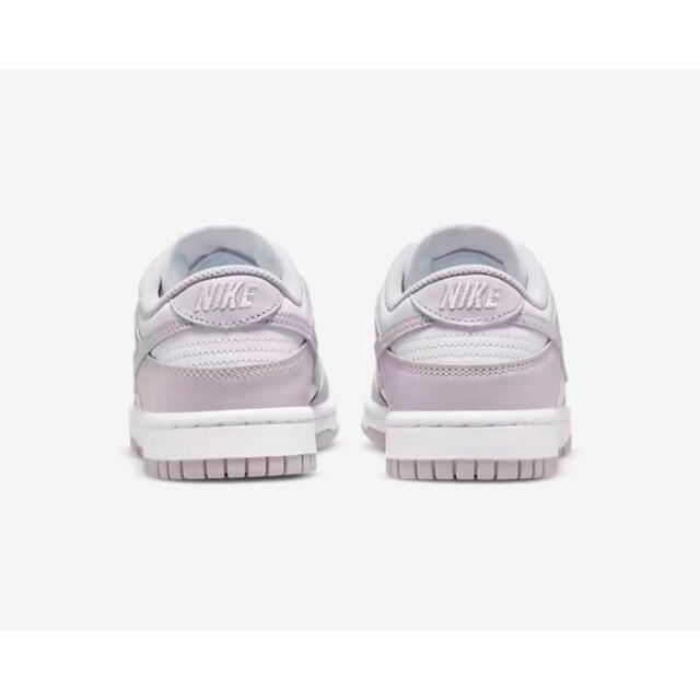 NIKE(ナイキ)のNike WMNS Dunk Low “Light Violet” メンズの靴/シューズ(スニーカー)の商品写真