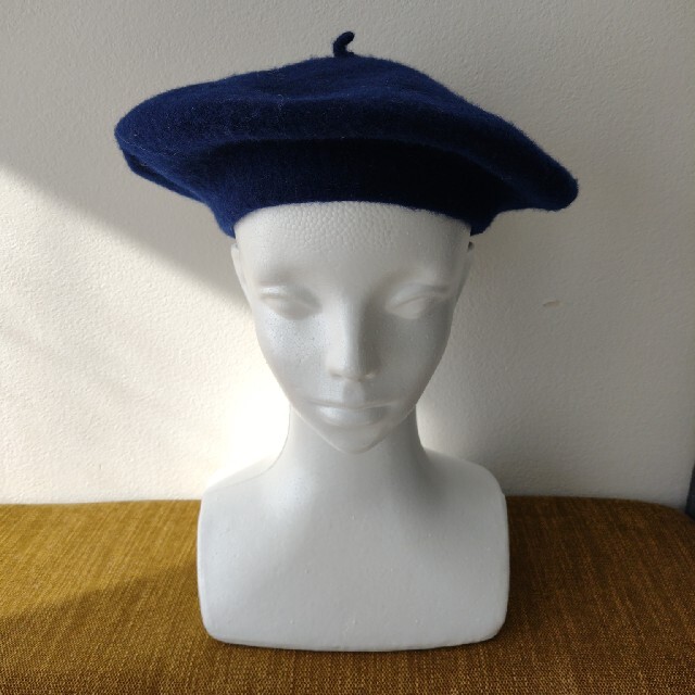 ベレー帽　ネイビー レディースの帽子(ハンチング/ベレー帽)の商品写真