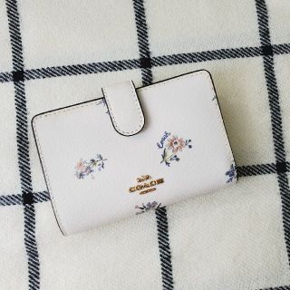 コーチ(COACH)の【新品・未使用】 COACH ダンデライオン 2つ折り財布(財布)