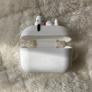 ピーナッツ(PEANUTS)のAirPods Proシリコンケース　スヌーピー(iPadケース)