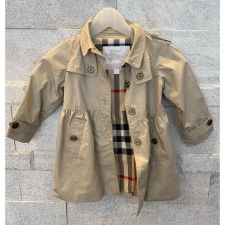 バーバリー(BURBERRY)の⭐︎新品未使用⭐︎  バーバリー　トレンチ　(ジャケット/上着)