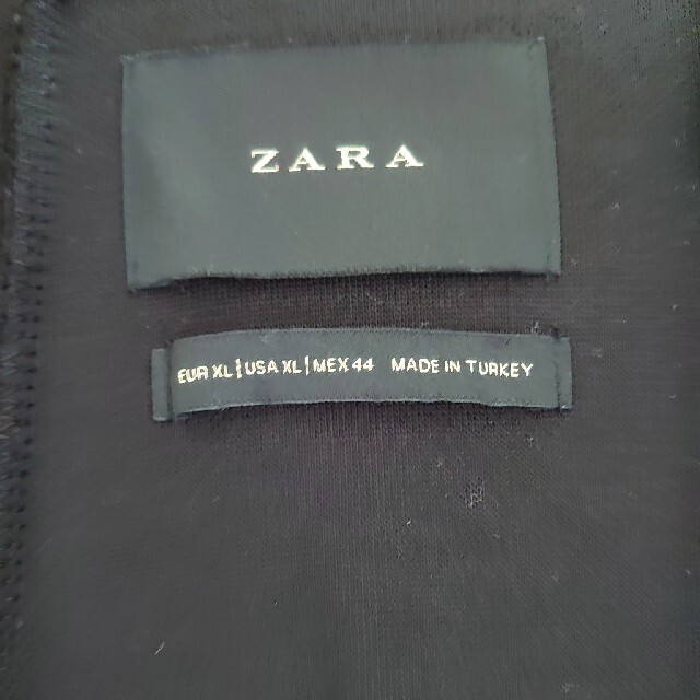 ZARA(ザラ)のZARA　アシンメトリーカーディガン メンズのジャケット/アウター(その他)の商品写真