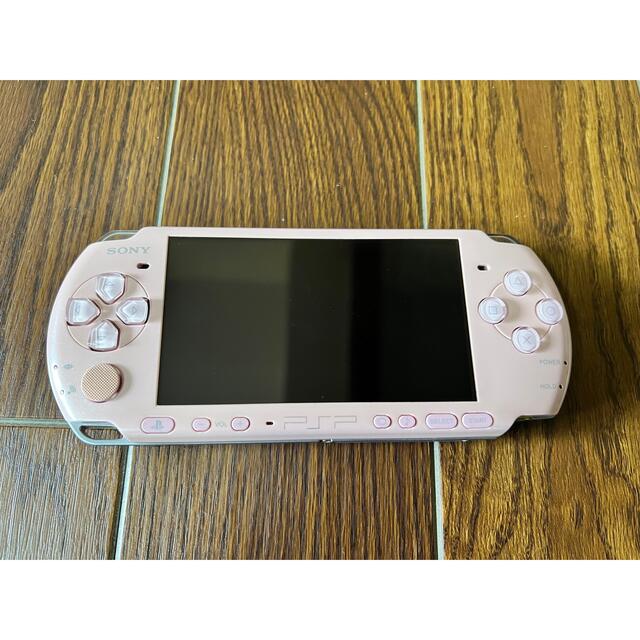 PlayStation Portable(プレイステーションポータブル)のPSP本体 SONY 電源入 確認済み 付属品なし PSP-3000 エンタメ/ホビーのゲームソフト/ゲーム機本体(携帯用ゲーム機本体)の商品写真