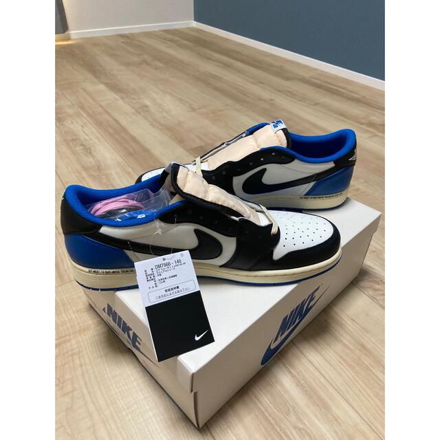 NIKE(ナイキ)の最終値下げ　エアジョーダン1 low og sp トラヴィススコット メンズの靴/シューズ(スニーカー)の商品写真