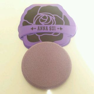 アナスイ(ANNA SUI)のりん様ご成約品！ANNA SUI☆ケース付きパフ (ファンデーション)