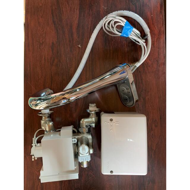 TOTO 【TEN84G】アクアオート(自動水栓 AC100Vタイプ)新品に近い