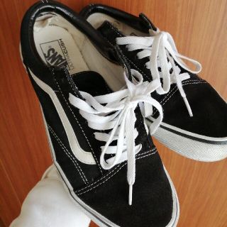 ヴァンズ(VANS)のバンズ　スニーカー　黒　人気(スニーカー)