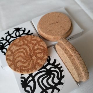 マリメッコ(marimekko)のマリメッコ　マグカップ250ml用　ヨーナス コルクふた　蓋　3個セット(食器)