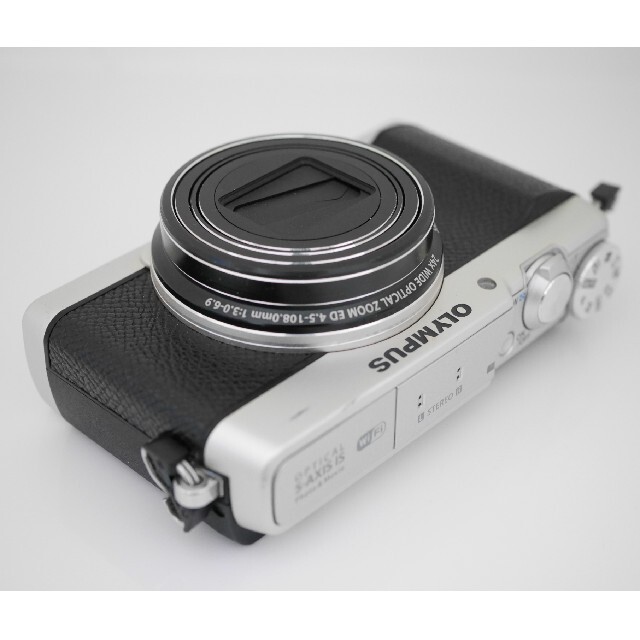 OLYMPUS(オリンパス)の【純正ジャケット、予備電池付属】OLYMPUS SH-2 SILVER スマホ/家電/カメラのカメラ(コンパクトデジタルカメラ)の商品写真